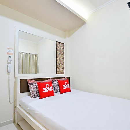 Zen Rooms Cideng Barat จาการ์ตา ภายนอก รูปภาพ